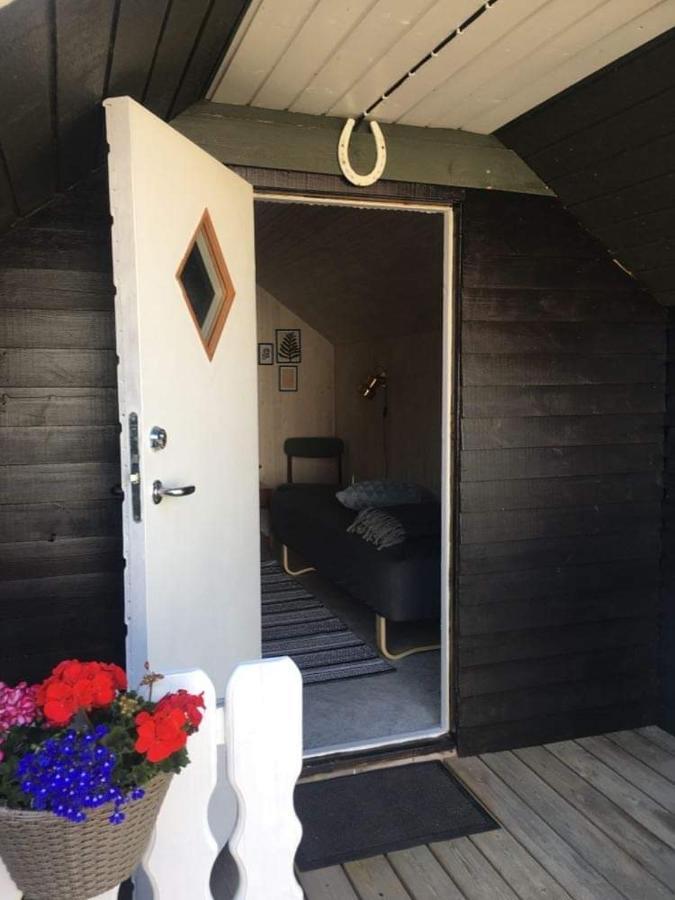 Stunning Romantic Cabin Close To Baltic See Idestrup Eksteriør billede
